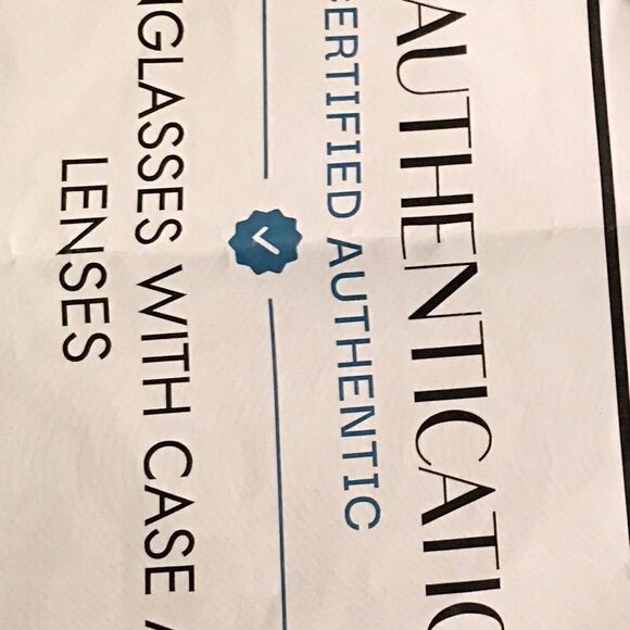 Vintage Burberry Shades with Interchangeable lenses - Picture 9 of 10